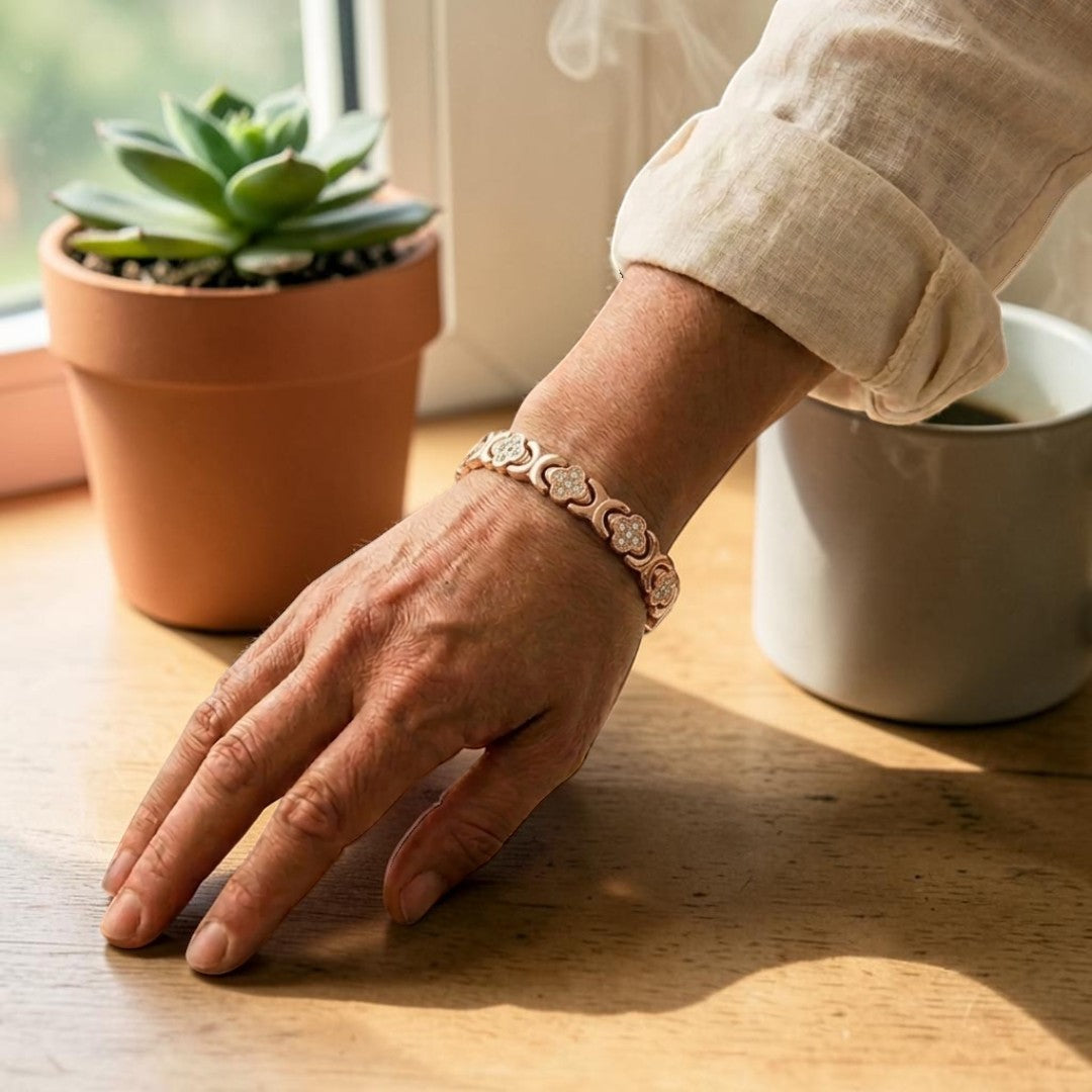 Pulseira de Cobre com Cristais Azuis | Lisboa by Luisa