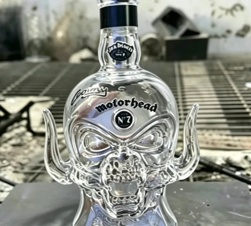 Decanter de Whisky Caveira com Chifres | Lisboa by Luisa