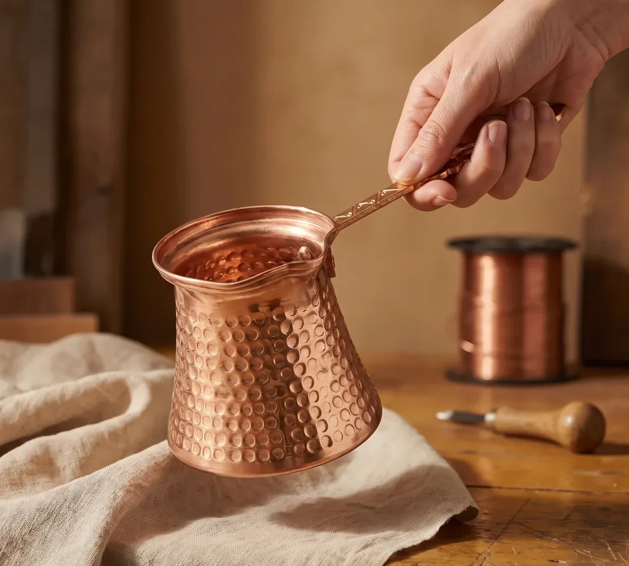 Cafeteira de Cobre Martelado (380 ml) | Lisboa by Luisa
